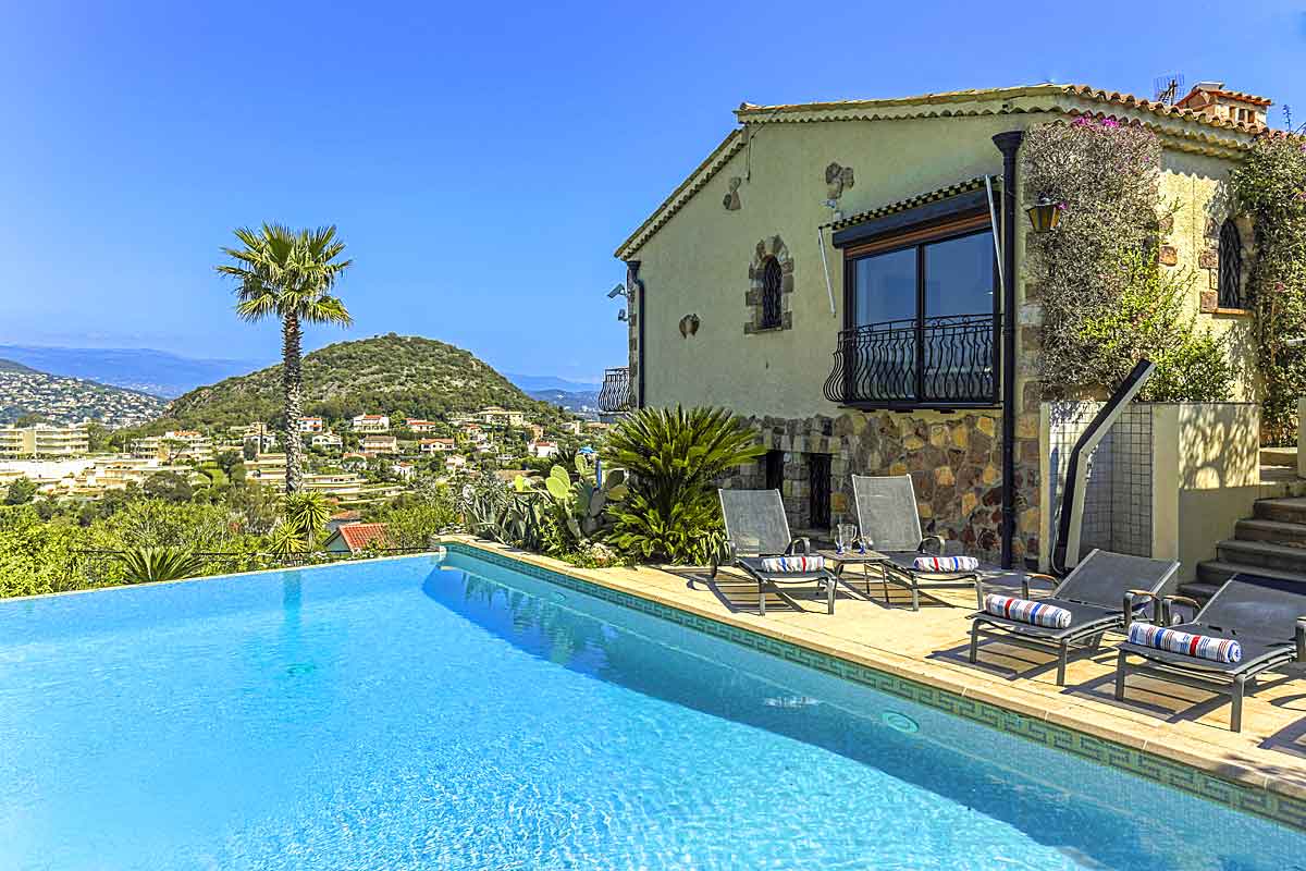 Cannes Vacation Villa for 8