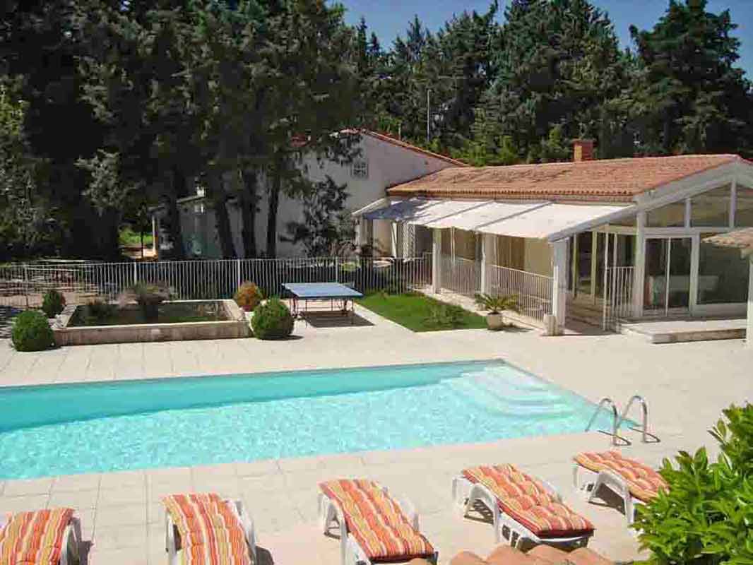 Holiday villa Nimes South of France rental