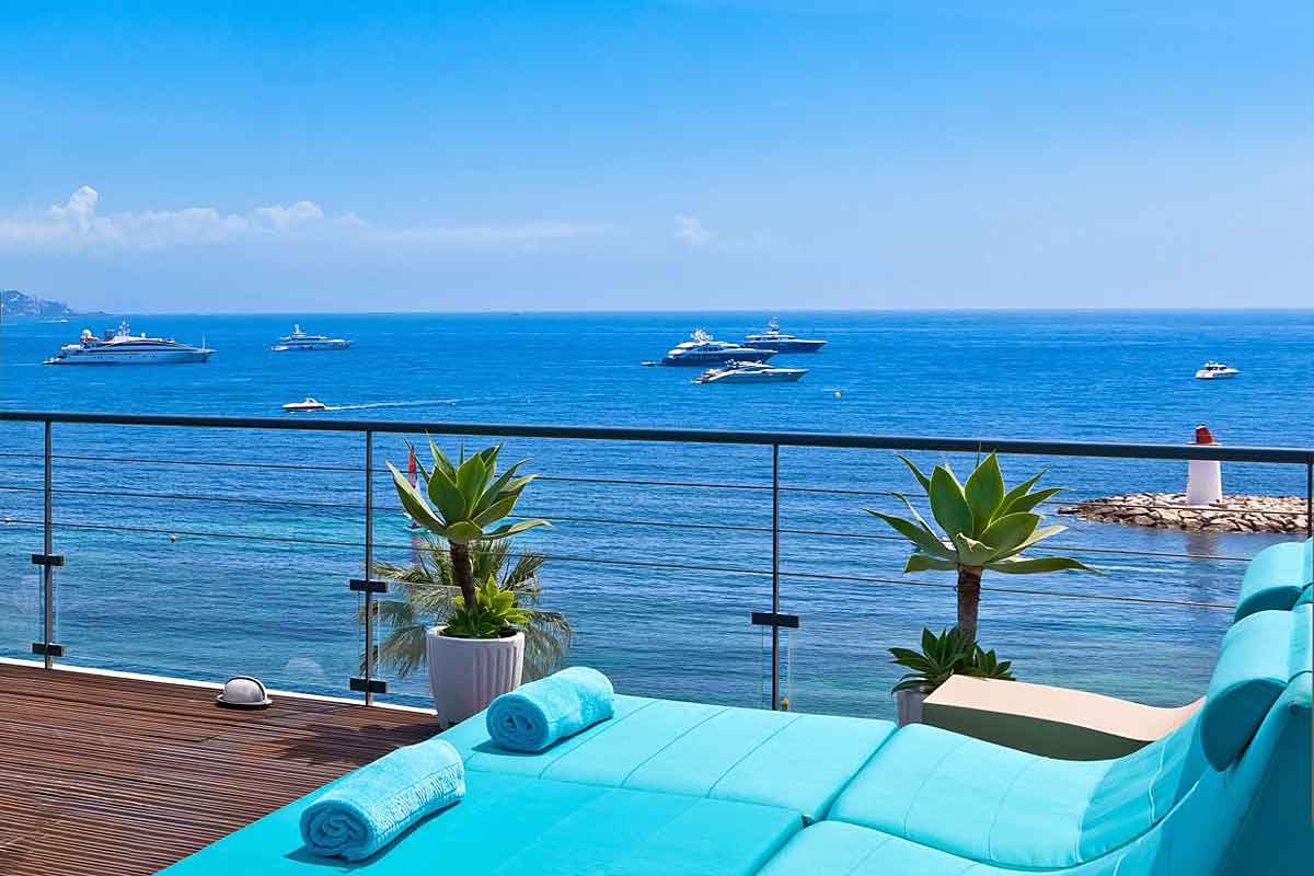 Luxury Beachfront Villa in Cap Ferrat