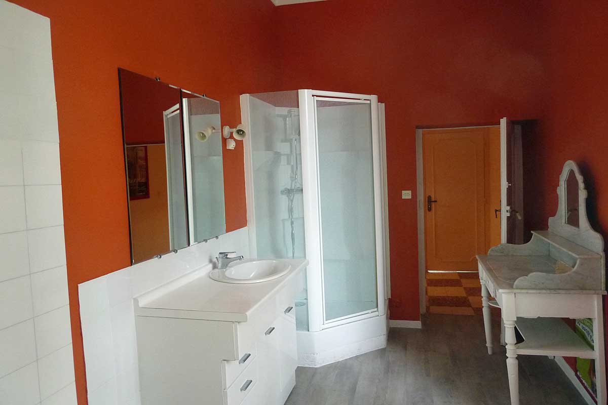 South of France Holiday Chateau with Pool and Tennis to Rent near Pezenas