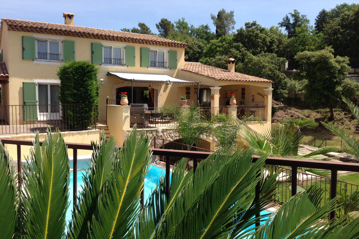 Cote d'Azur Holiday Home with heated Pool to Rent near St Paul de Vence