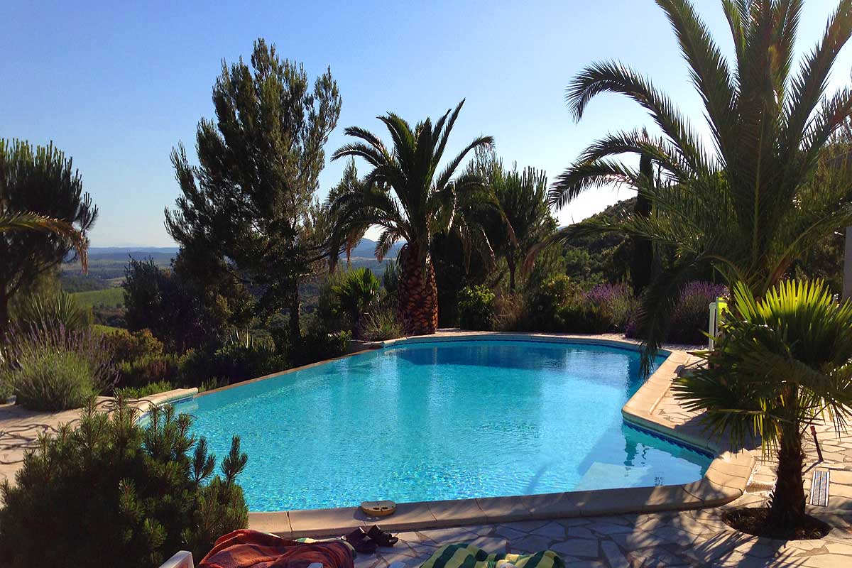 South of France family villa with Pool to Rent near Beziers