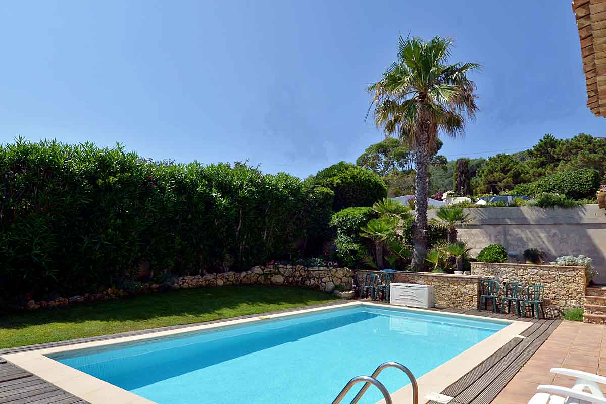 South of France Family Holiday Villa for 8 