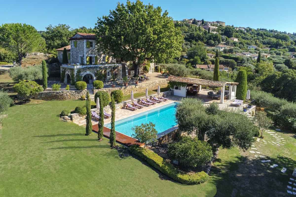 South France Large Villa to rent for 14