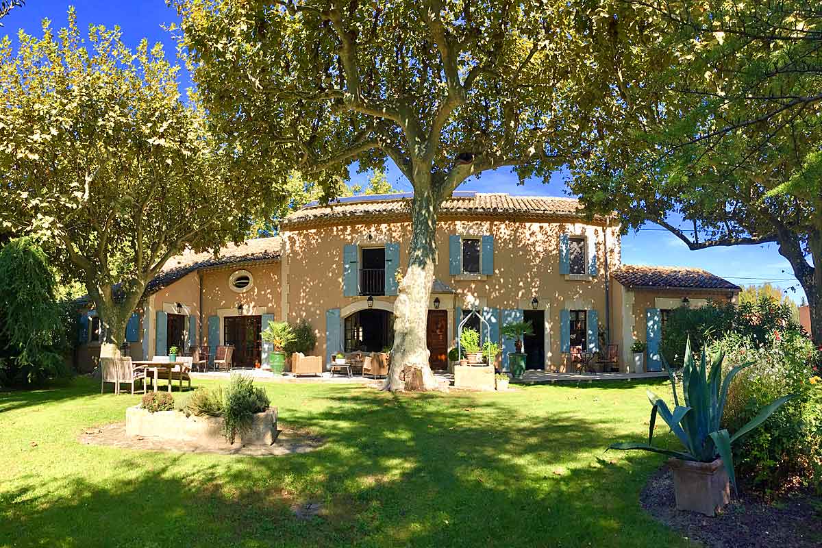 Villas to Rent in the South of France Villas with Pools & by the Sea