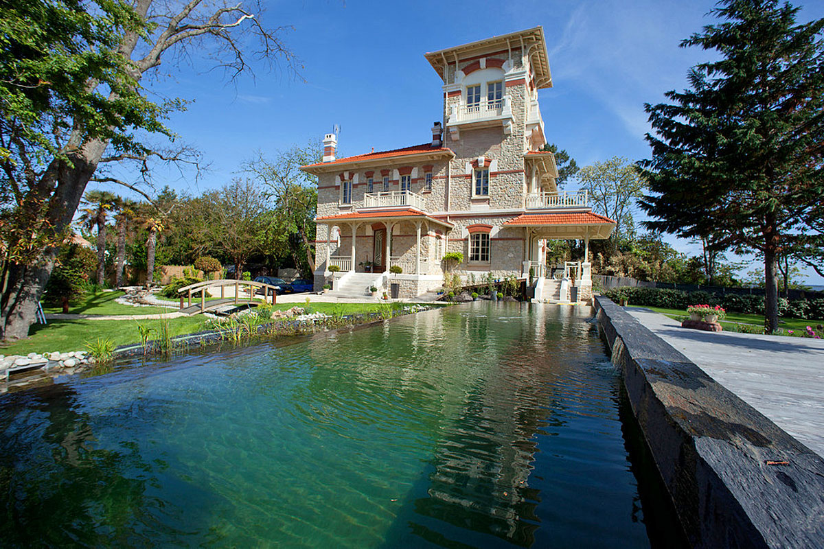 Arcachon Luxury Beach Villa with Pool to Rent near Bordeaux