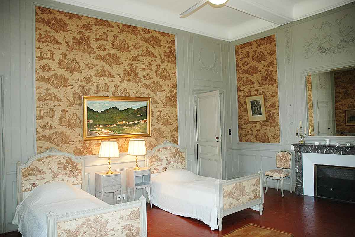 Languedoc Chateau for rent sleeps 14