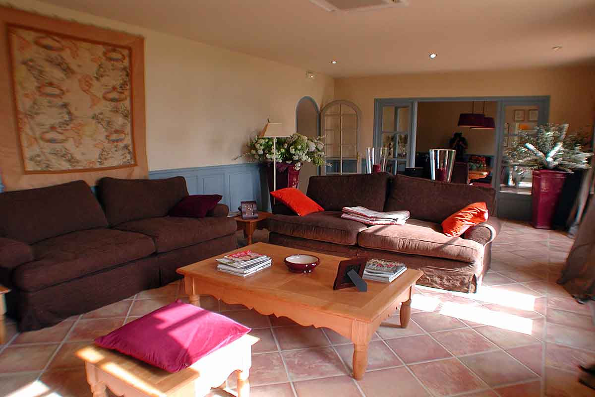 Languedoc Villa with pool sleeps 14