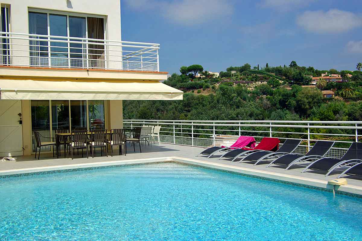 Cannes-Luxury-Villa-Rental-sleeps-14