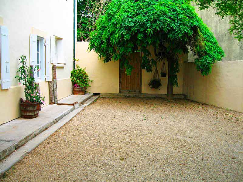 Pezenas-Villa-Sleeps-12