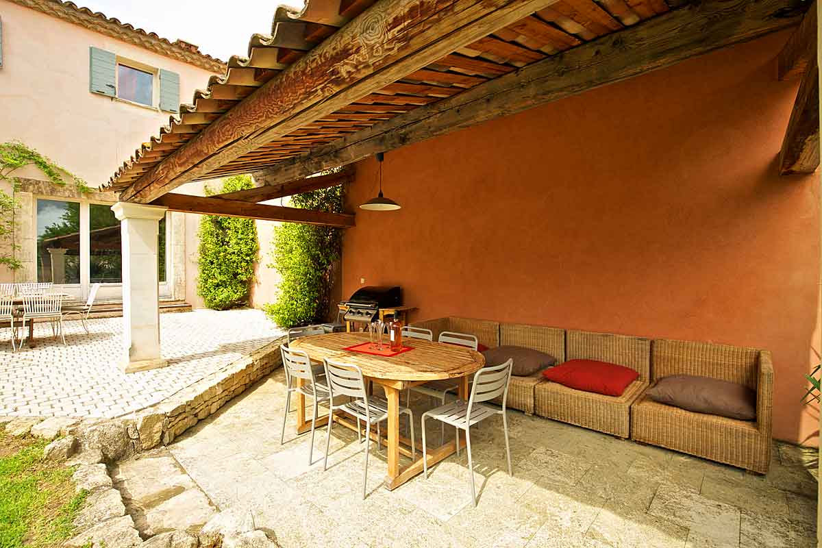 Provence-Villa-Rental-with-pool