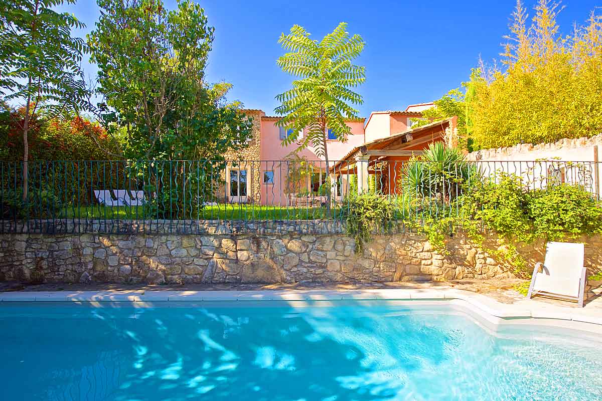Vacation-Villa-with-pool-in-Provence