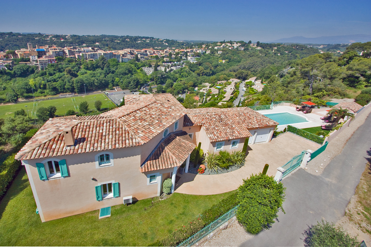 Biot Holiday Villa