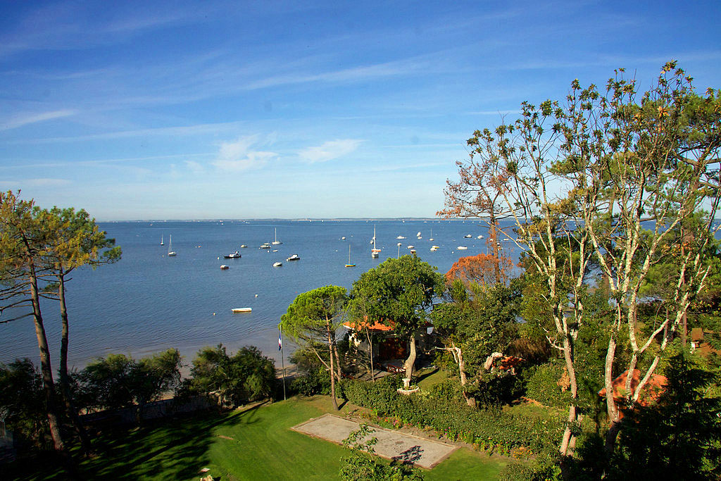 Arcachon Luxury Beach Villa With Pool To Rent Near Bordeaux
