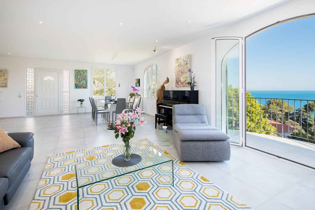 South of France villa to rent near Monaco