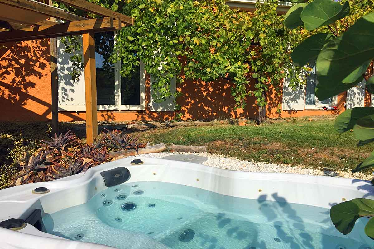 Family Holiday Villa Beziers with pool 
