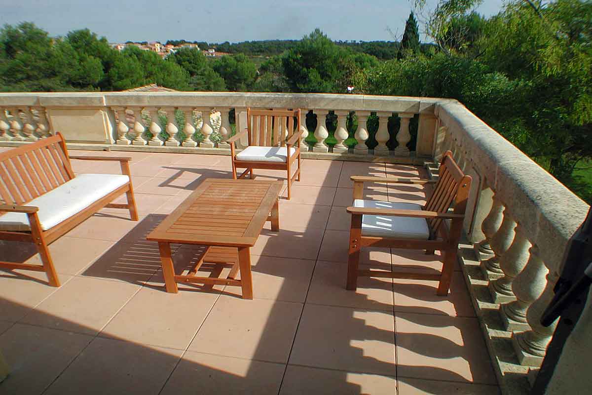 Languedoc Villa with pool sleeps 14