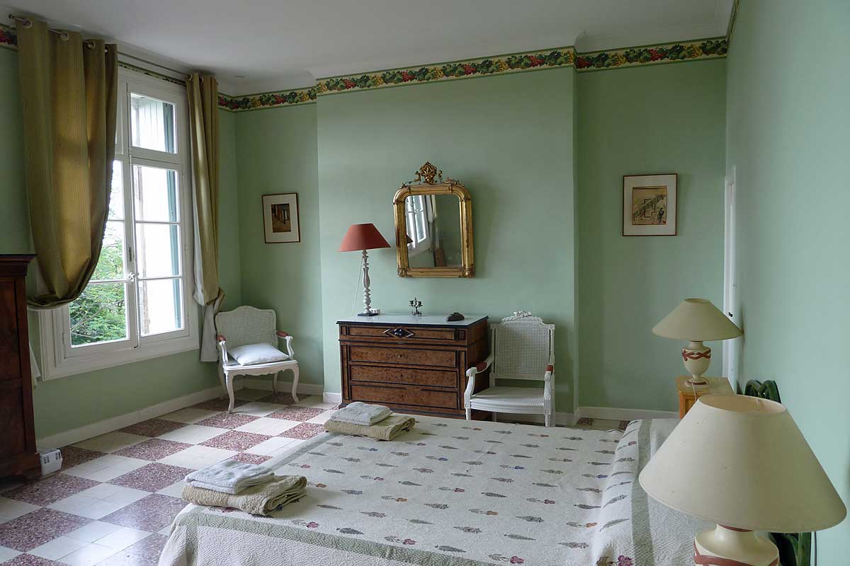 Chateau In Languedoc Sleeps 18 People With Private Pool To