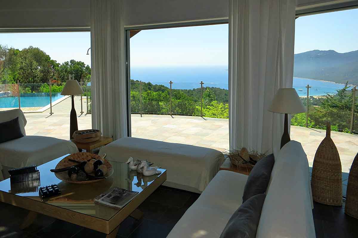 Corsica Large Holiday Villa for 20