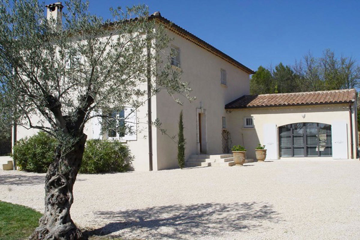 Rent Villa Languedoc Uzes for 12