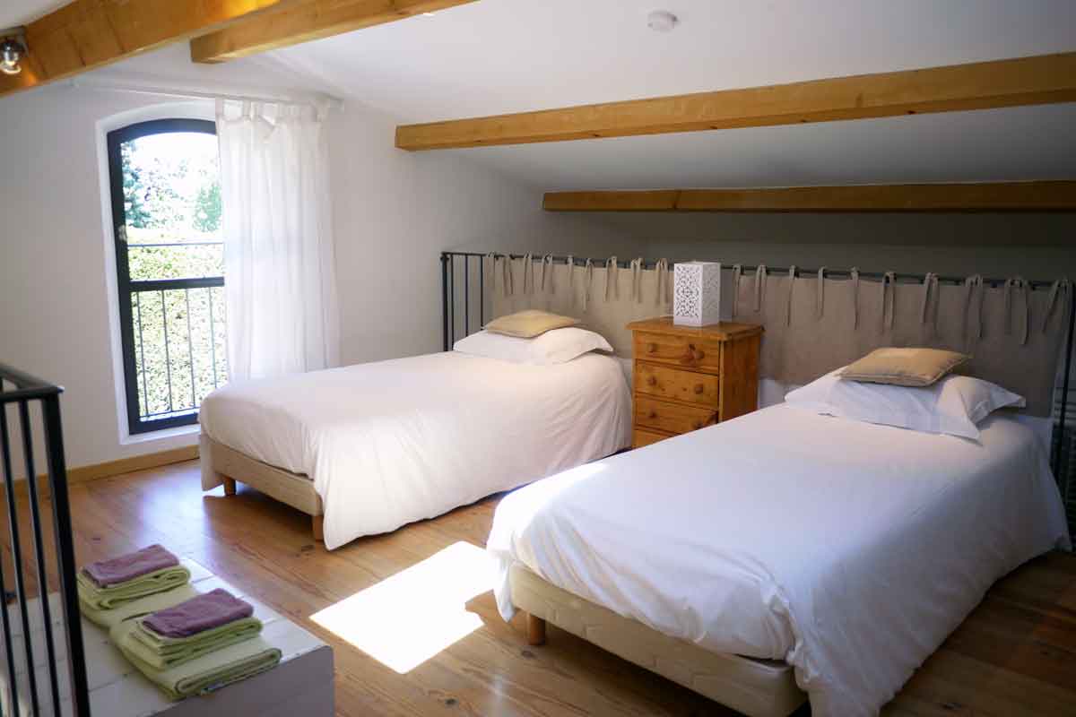 Family Villa Rental for 12 near Uzes