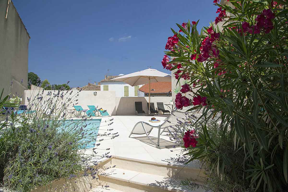 Holiday Villa with heated pool near Pezenas