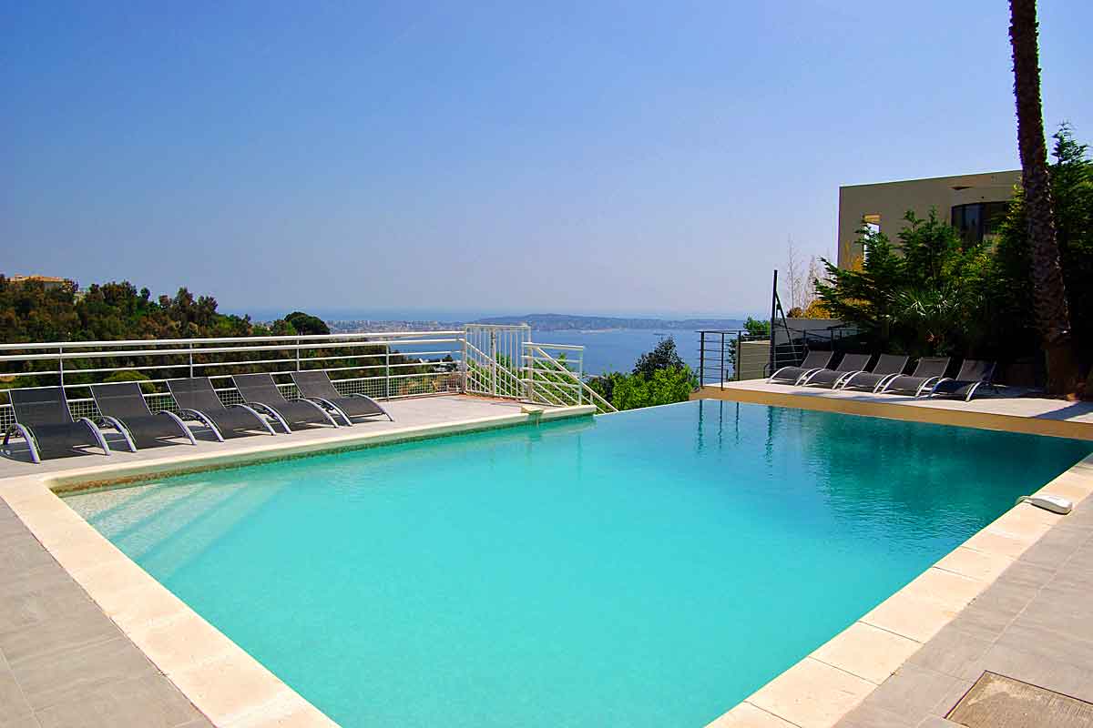 Cannes-Luxury-Villa-Rental-sleeps-14