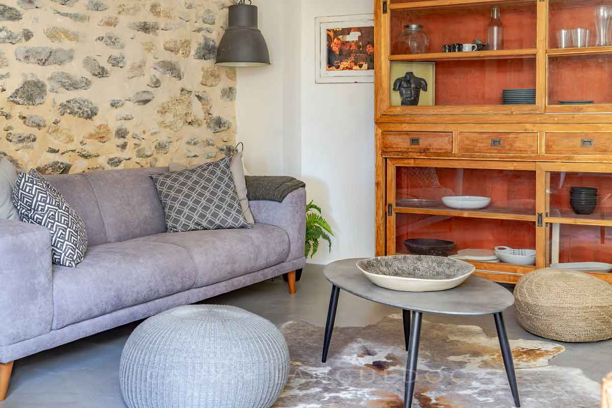 Languedoc Holiday Rental For 8 With Pool To Rent Near Pezenas