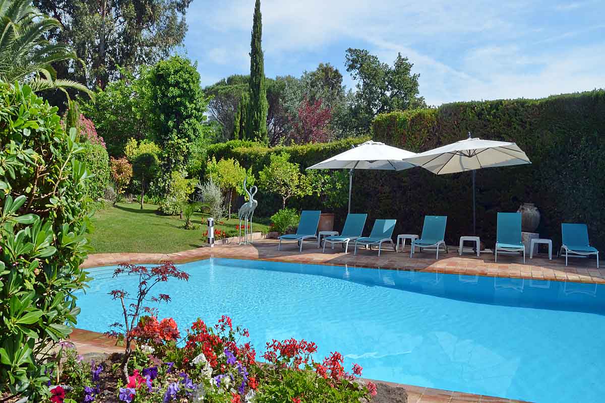 Cannes-Villa-Rental-with-pool-sleeps-16