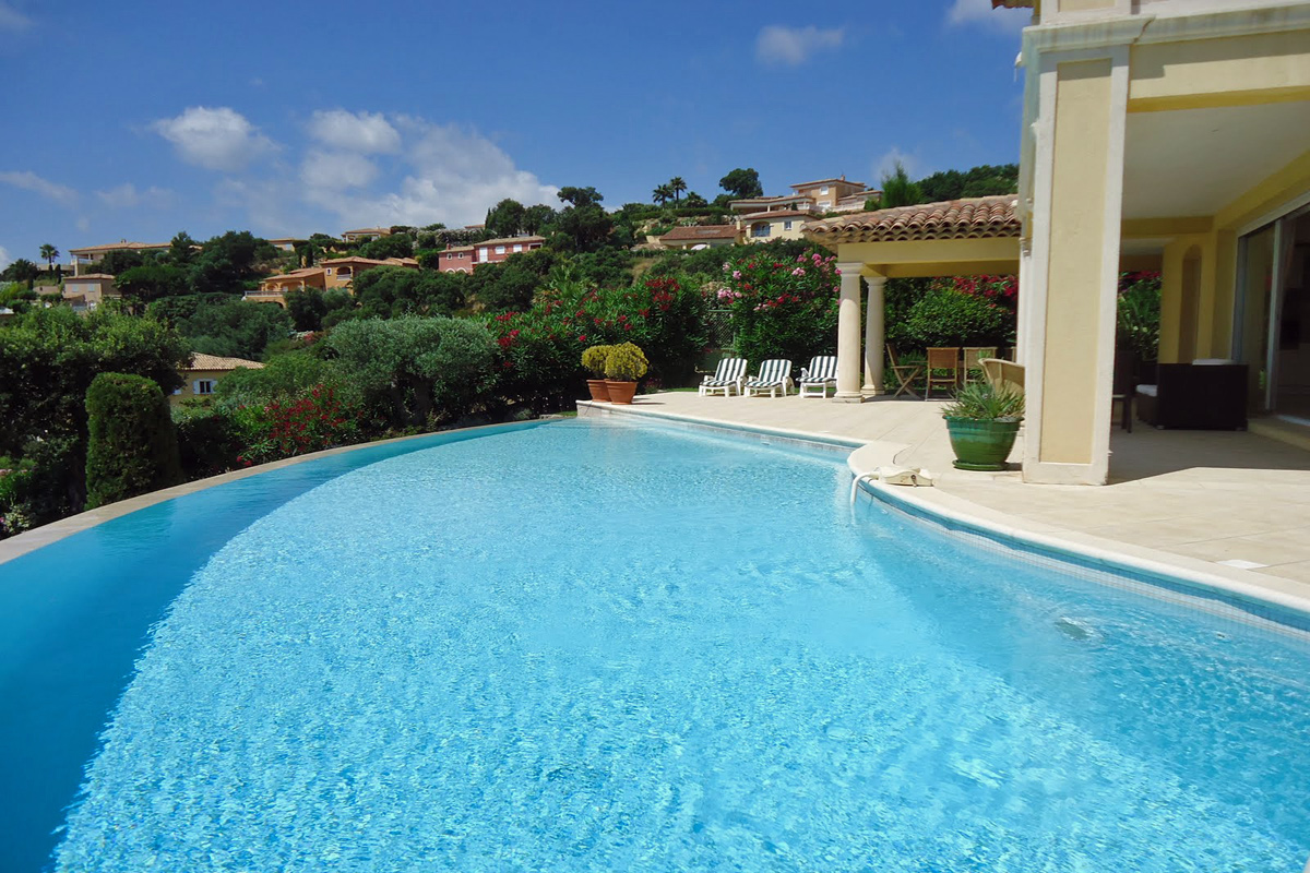 South France Villa with heated pool and air-con  near Ste Maxime 