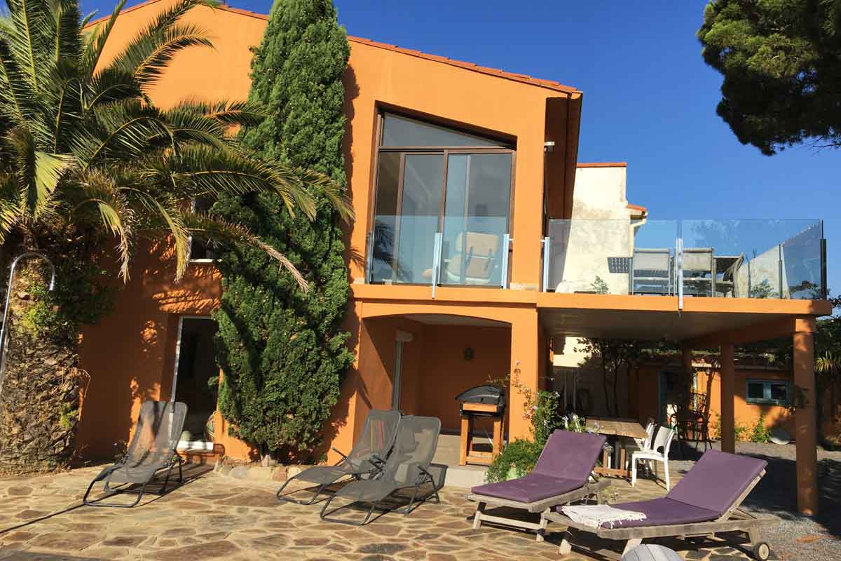 Collioure Holiday Villa With Pool To Rent In The South Of France The Villa Offers Great Indoor Outdoor Living