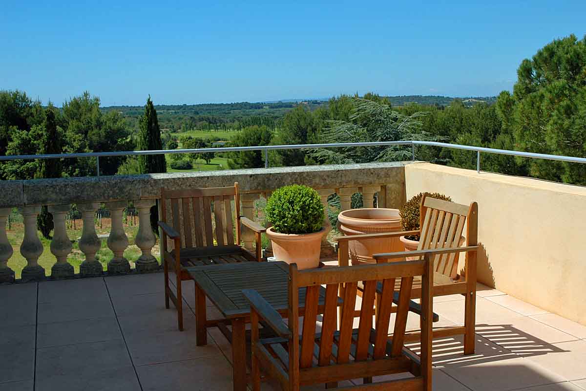 Languedoc Villa with pool sleeps 14