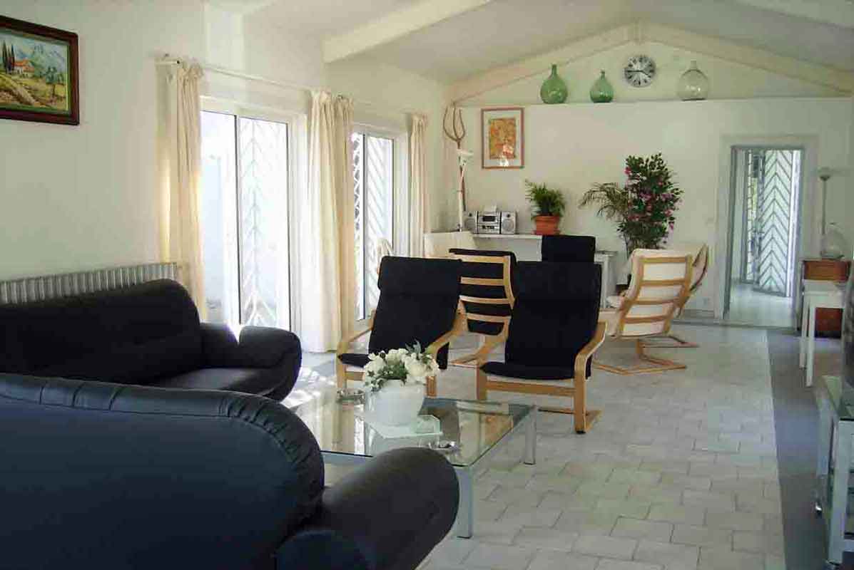 holiday villa south france Nimes 