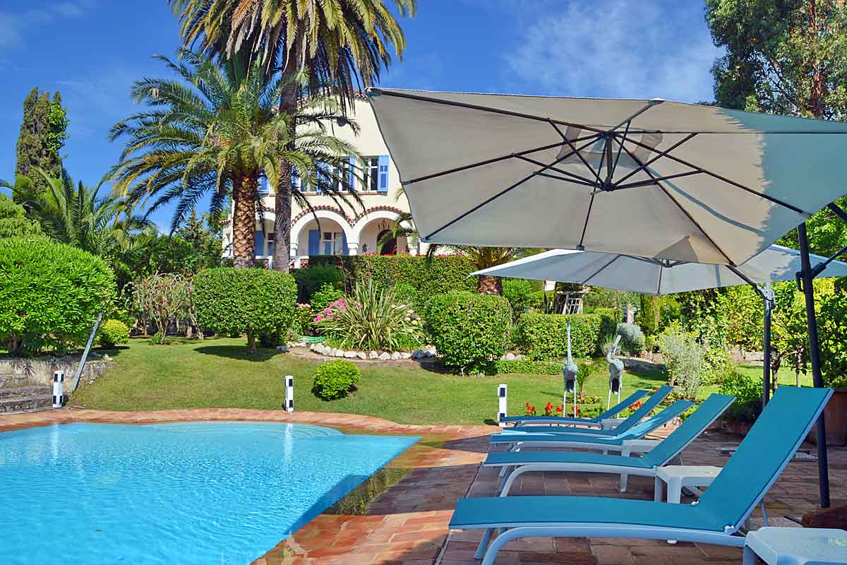 Cannes-Villa-Rental-with-pool-sleeps-16