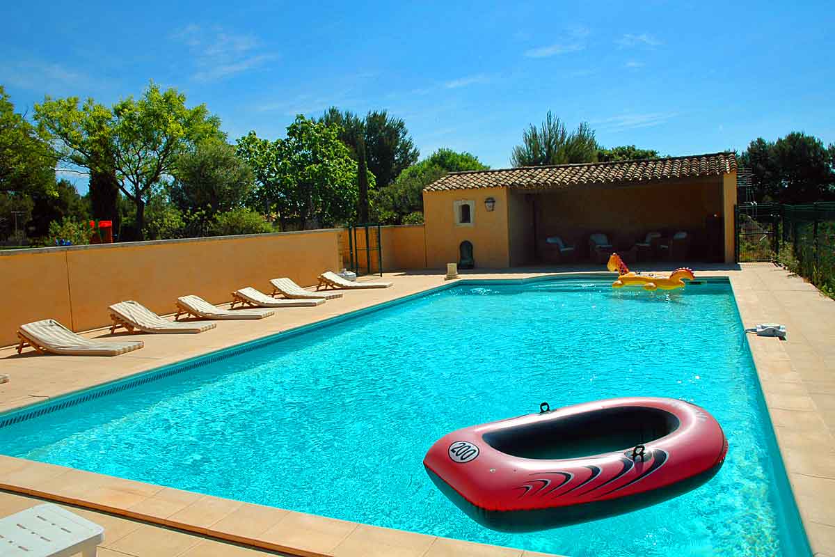 Languedoc Villa with pool sleeps 14