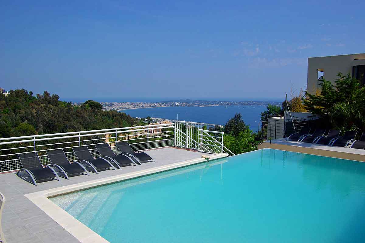 Cannes-Luxury-Villa-Rental-sleeps-14