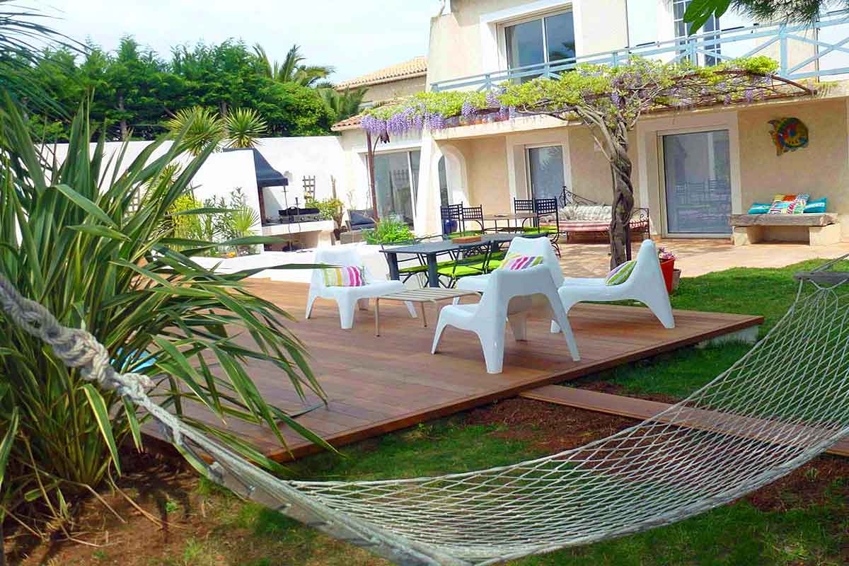 Marseillan-Sea-front-holiday-villa