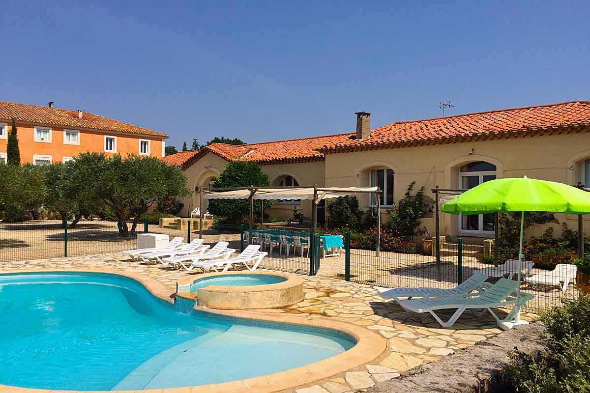 Languedoc Villa with pool sleeps 12