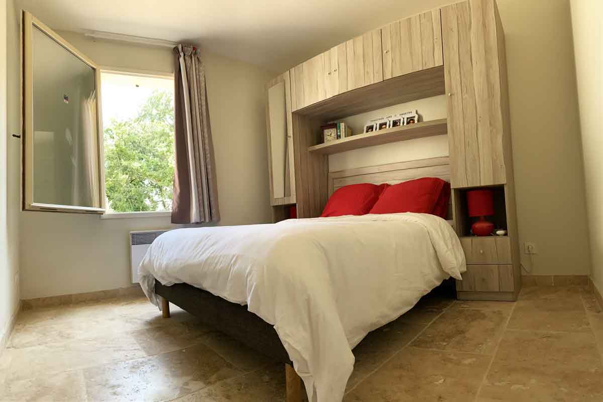 Villa Fleuries, Air-Conditioned, exclusive Domaine near Pezenas, walk to Restaurant and Local Shops