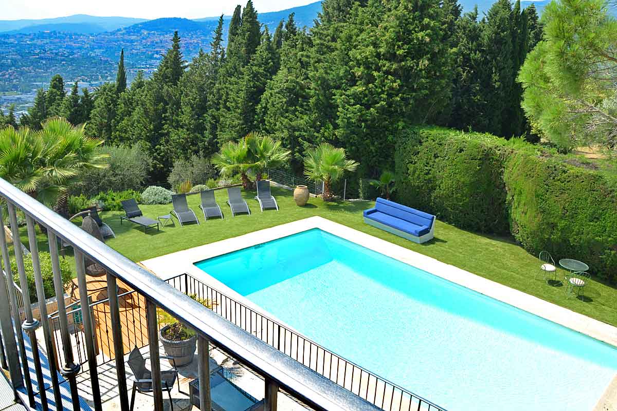 Luxury villa for rent Valbonne