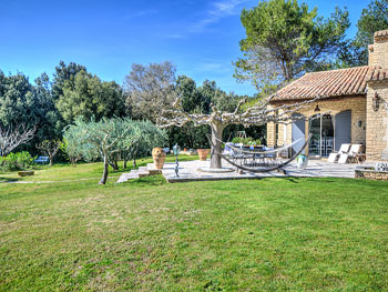 Provence Luxury villa to Rent with Pool near Saint Remy de Provence.