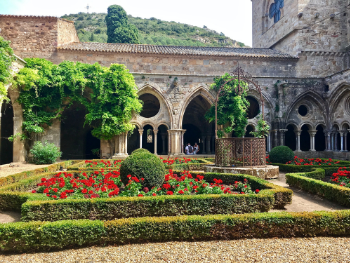 abbaye de fontfroide narbonne