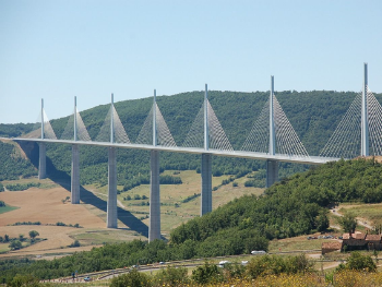 Viaduc de Millau Monuments sud de France